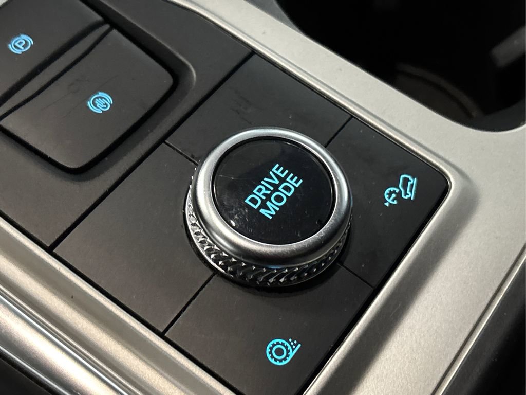 Used 2022 Ford Explorer Limited w/ Equipment Group 301A image 37