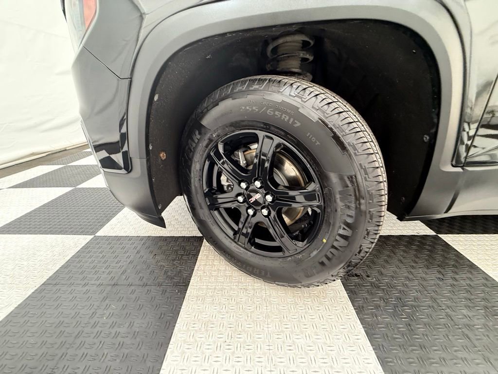 Used 2021 GMC Acadia AT4 w/ GMC Pro Grade Package image 10