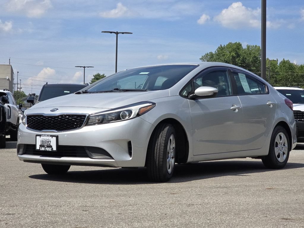 Used 2017 Kia Forte LX FWD image 7