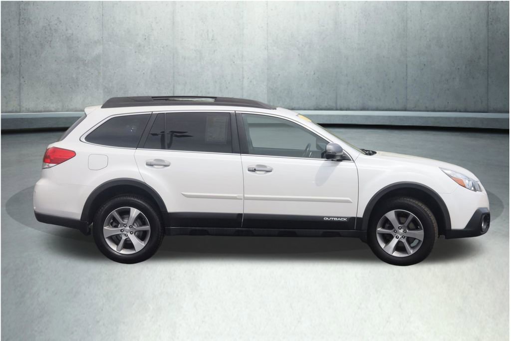 Used 2013 Subaru Outback 2.5i Limited AWD/4WD image 11