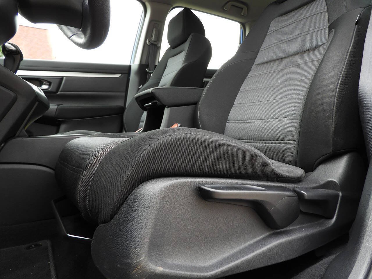 Used 2021 Honda CR-V Special Edition image 16