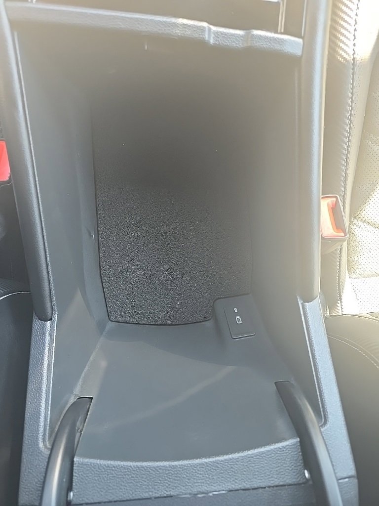 Used 2024 Volkswagen Atlas Cross Sport SE image 34