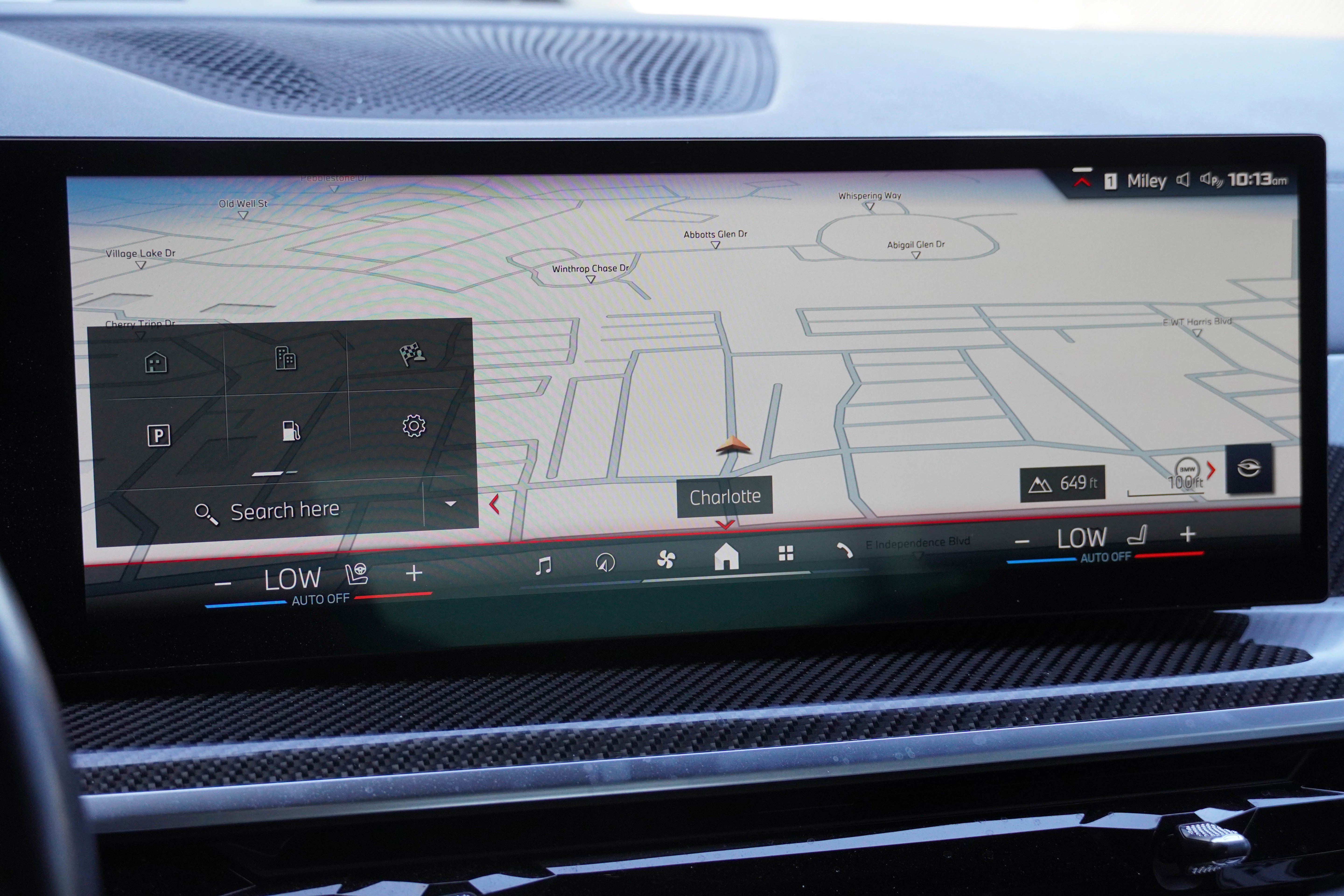 Certified 2024 BMW X7 M60i w/ Executive Package image 28