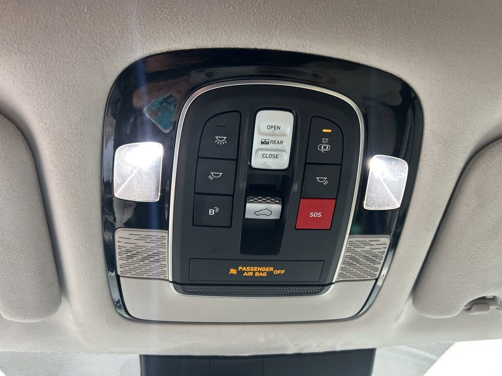 Used 2023 Hyundai Palisade Calligraphy image 38