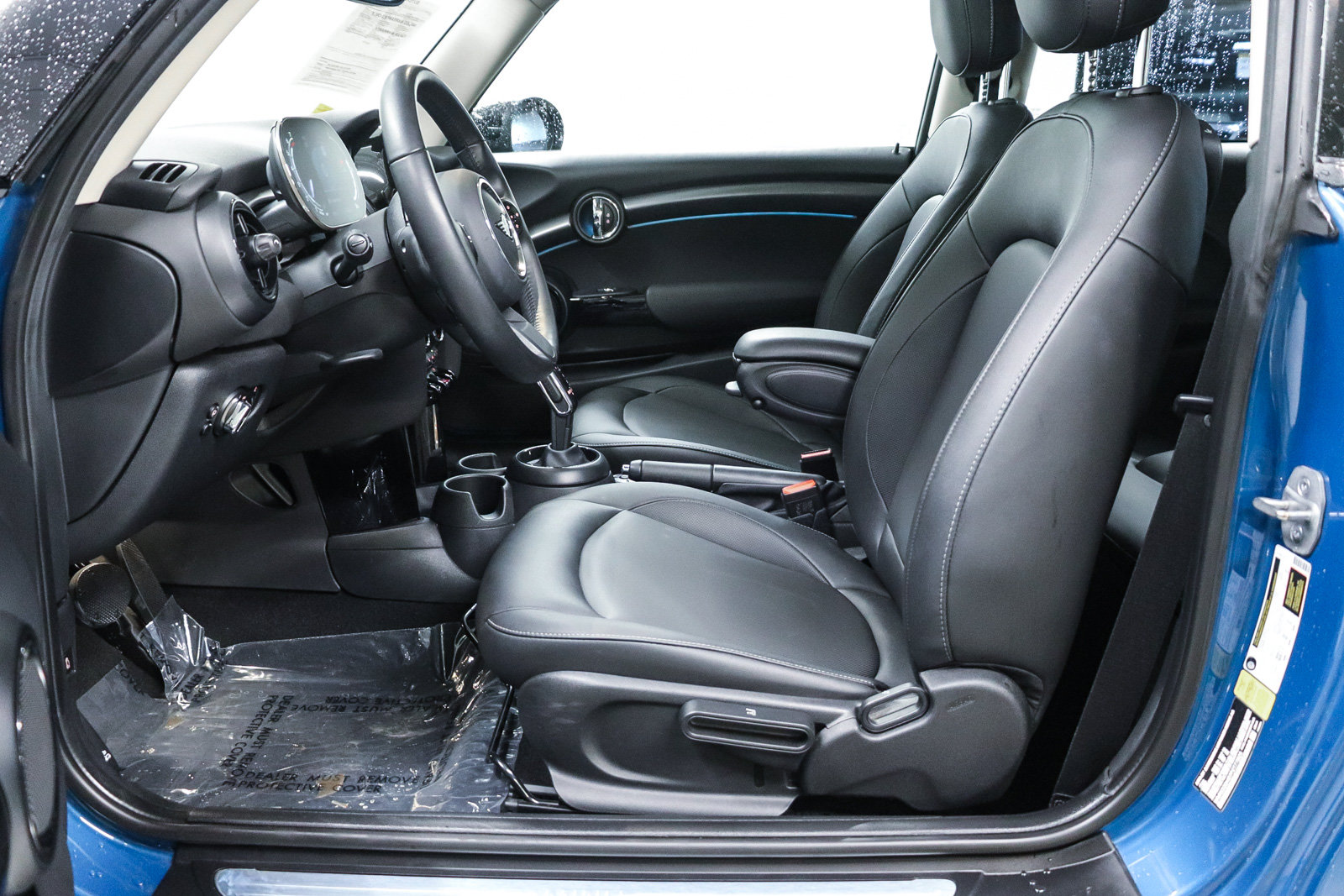 Certified 2023 MINI Cooper 2-Door Hardtop FWD image 17