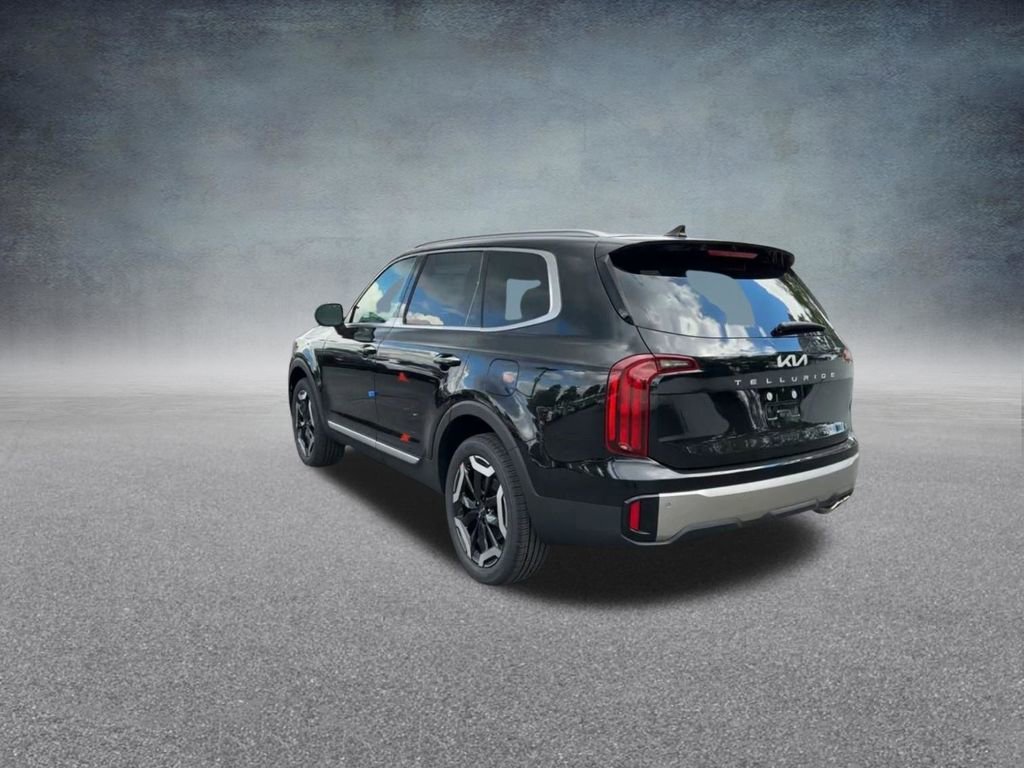 Used 2025 Kia Telluride S image 17