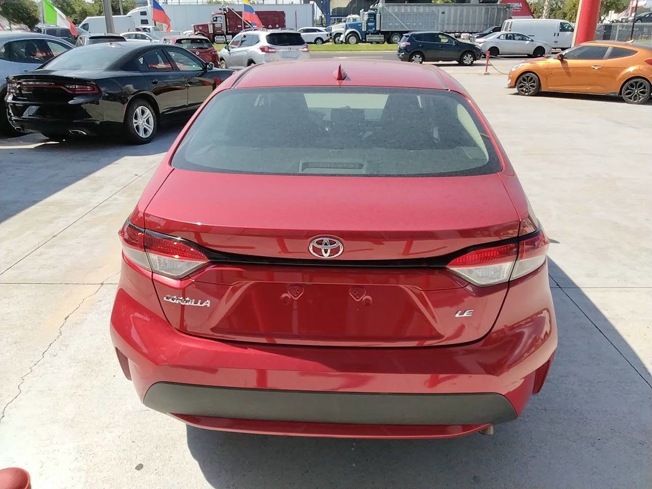 Used 2021 Toyota Corolla LE image 4