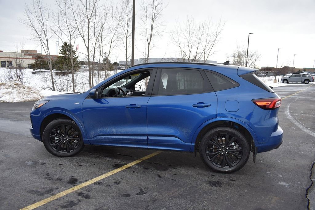 Used 2023 Ford Escape ST-Line Elite w/ Premium Technology Package image 8