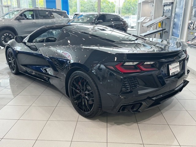 Used 2025 Chevrolet Corvette Stingray Coupe w/ 1LT image 34