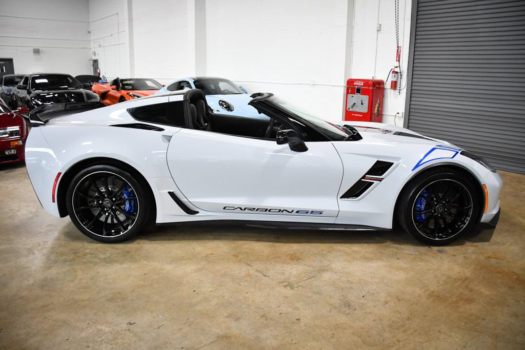 Used 2018 Chevrolet Corvette Grand Sport w/ Carbon 65 Edition RWD image 20