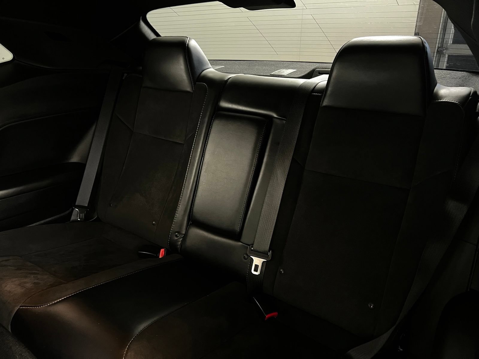 Used 2015 Dodge Challenger R/T Scat Pack w/ Leather Interior Group RWD image 22