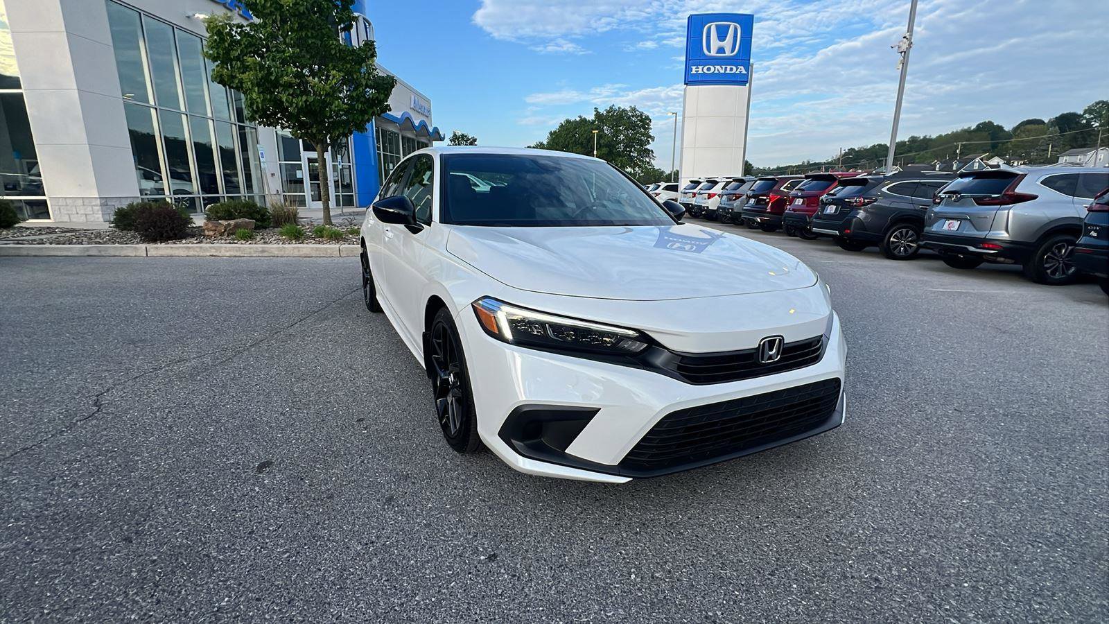 Used 2024 Honda Civic Sport image 2
