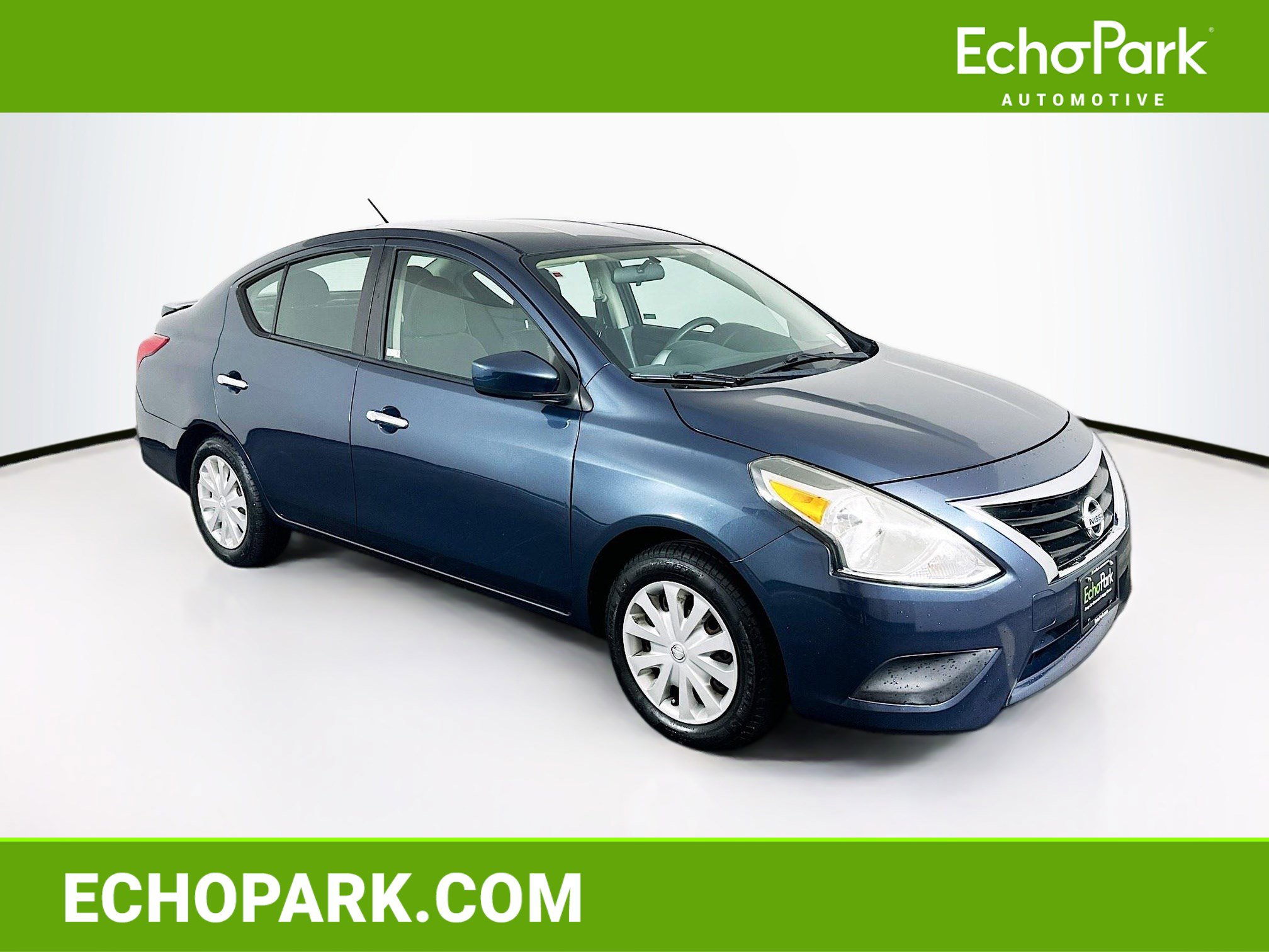 Used 2017 Nissan Versa SV image 1