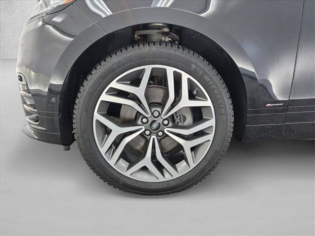 Used 2018 Land Rover Range Rover Velar R-Dynamic HSE AWD/4WD image 28