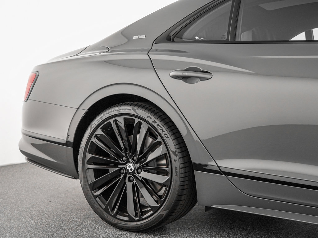 Certified 2025 Bentley Flying Spur Plug-In Hybrid AWD/4WD image 44