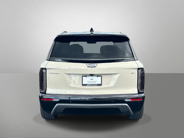New 2027 Cadillac Vistiq Sport w/ LPO, Floor Liner Package AWD/4WD image 15