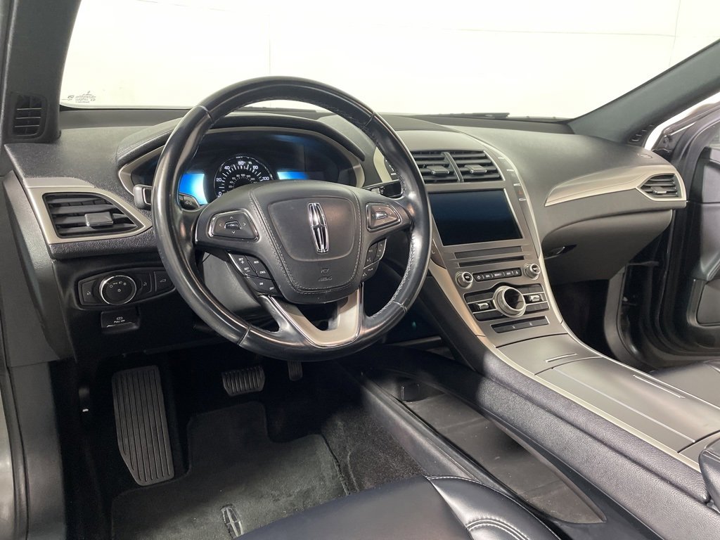 Used 2017 Lincoln MKZ Premiere image 8