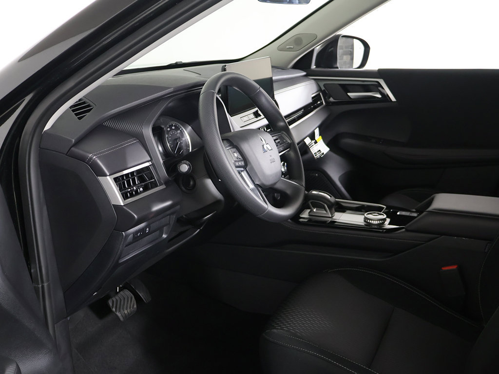 New 2026 Mitsubishi Outlander ES AWD/4WD image 24