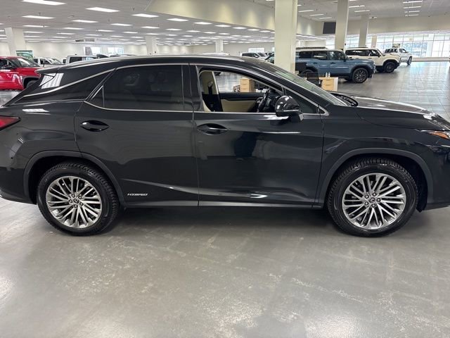 Used 2022 Lexus RX 450h AWD w/ Luxury Package image 8