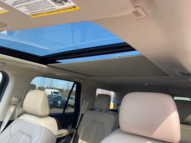 Used 2024 Ford Expedition Limited image 14