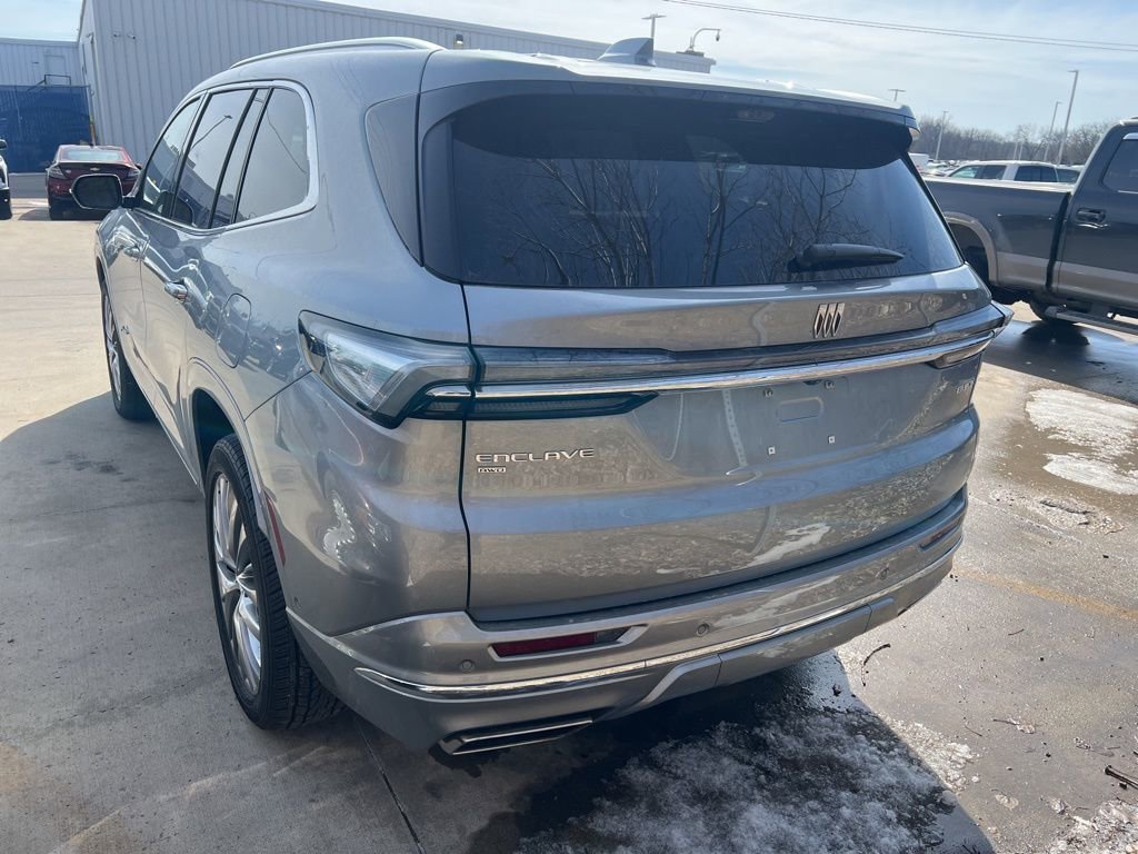 Used 2025 Buick Enclave Avenir w/ Super Cruise Package image 4