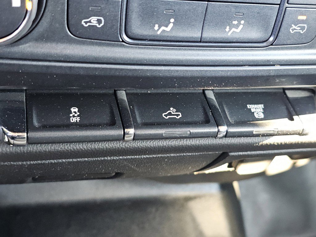 Used 2018 Chevrolet Silverado 3500 W/T image 24