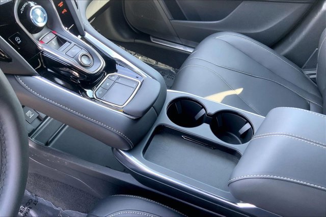 Used 2025 Acura RDX SH-AWD image 17