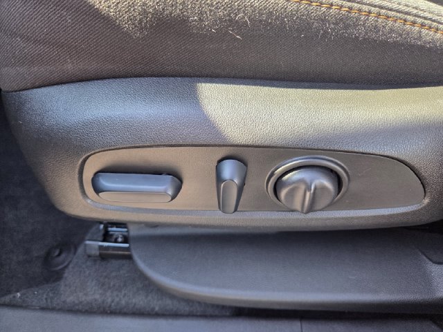 Certified 2024 Chevrolet Equinox LT FWD image 22