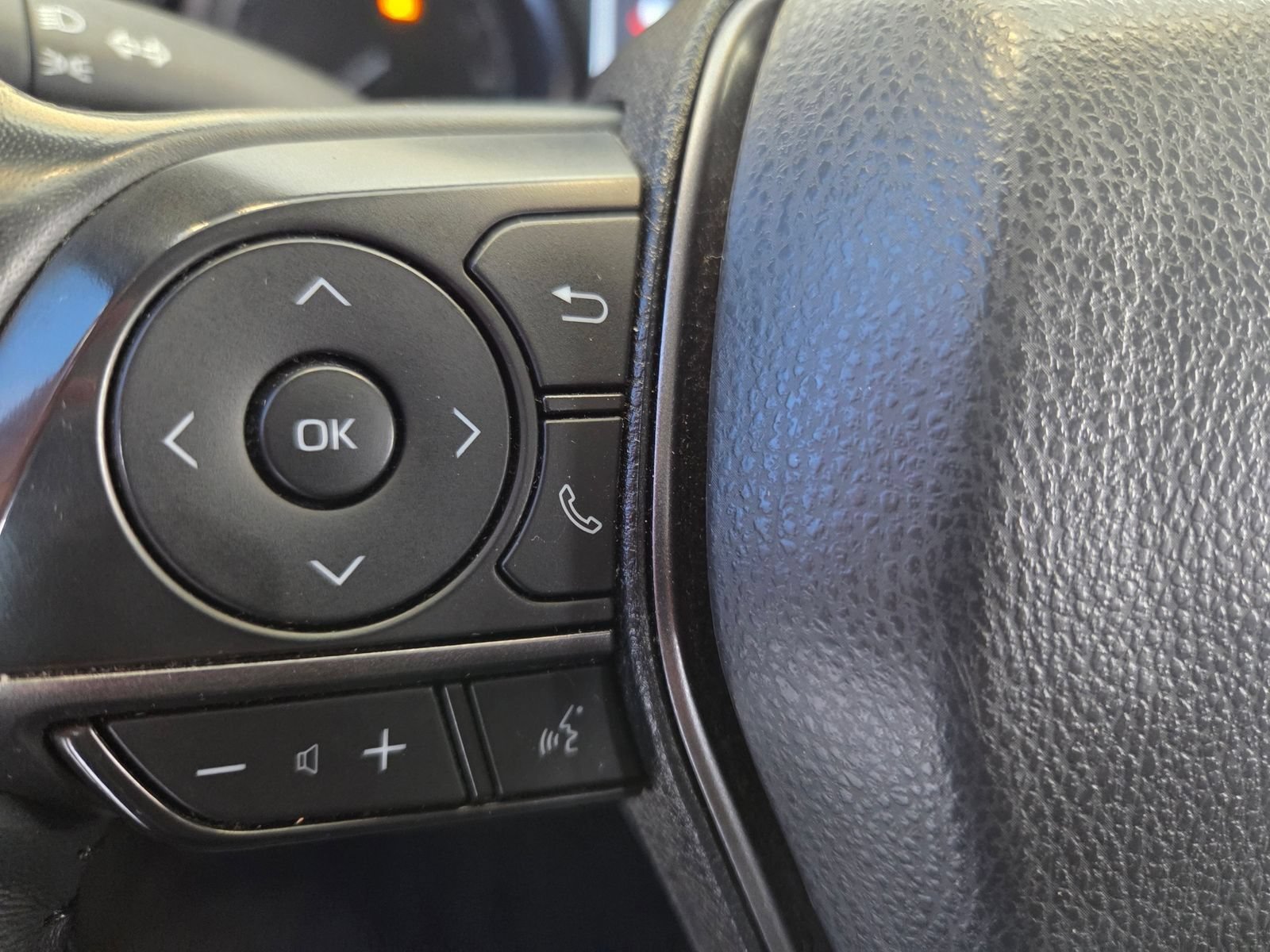 Used 2024 Toyota Camry SE FWD image 28