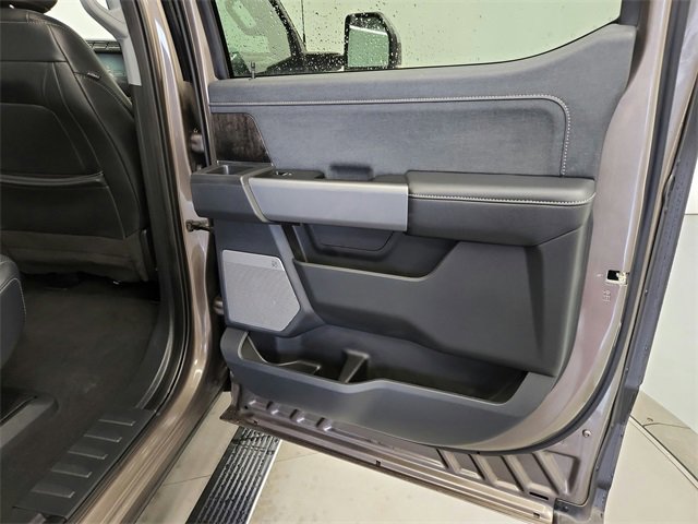 Used 2023 Ford F250 Lariat w/ Lariat Ultimate Package image 34
