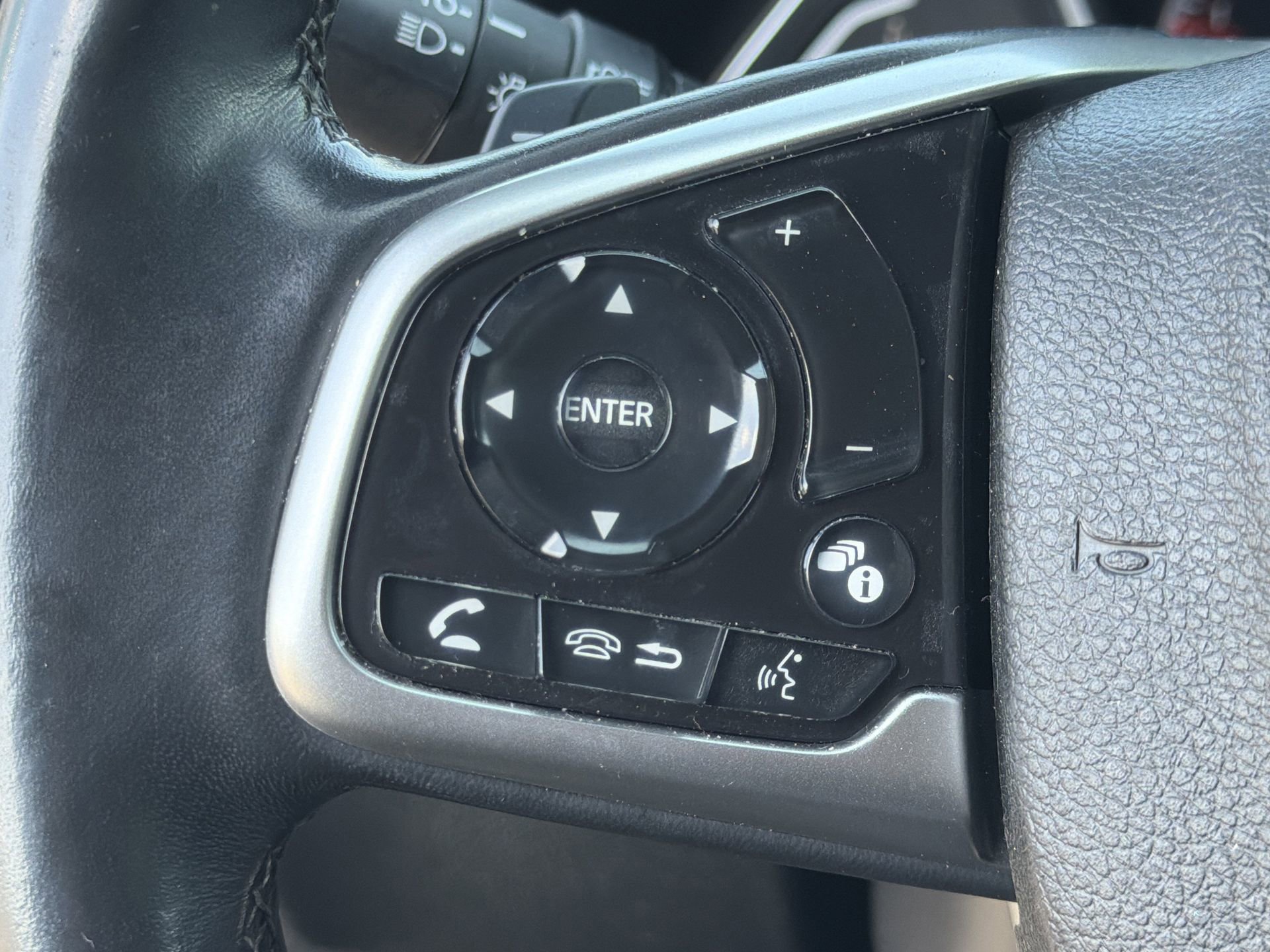 Used 2021 Honda Civic Sport image 9