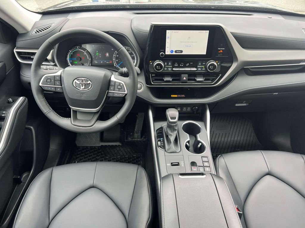 Used 2026 Toyota Highlander XLE AWD/4WD image 14