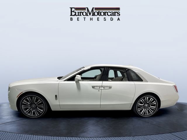 Used 2023 Rolls-Royce Ghost image 2