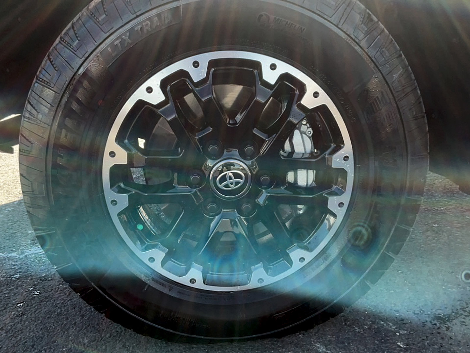 Certified 2026 Toyota Tundra Limited AWD/4WD image 10