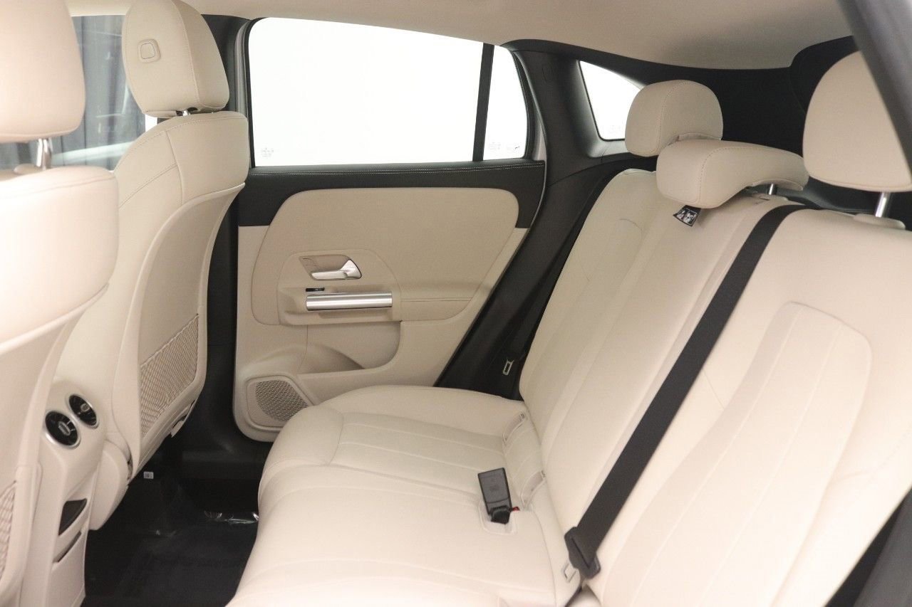 Certified 2023 Mercedes-Benz GLA 250 image 33