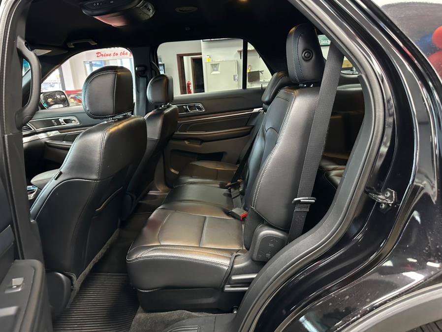 Used 2016 Ford Explorer Limited image 21