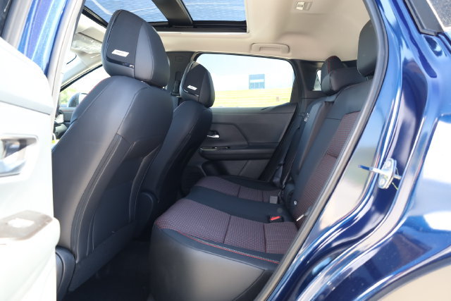 New 2027 Nissan Kicks SR w/ SR Premium Package FWD image 24