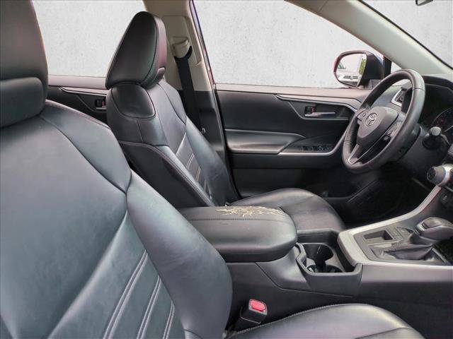Used 2020 Toyota RAV4 XLE Premium FWD image 21