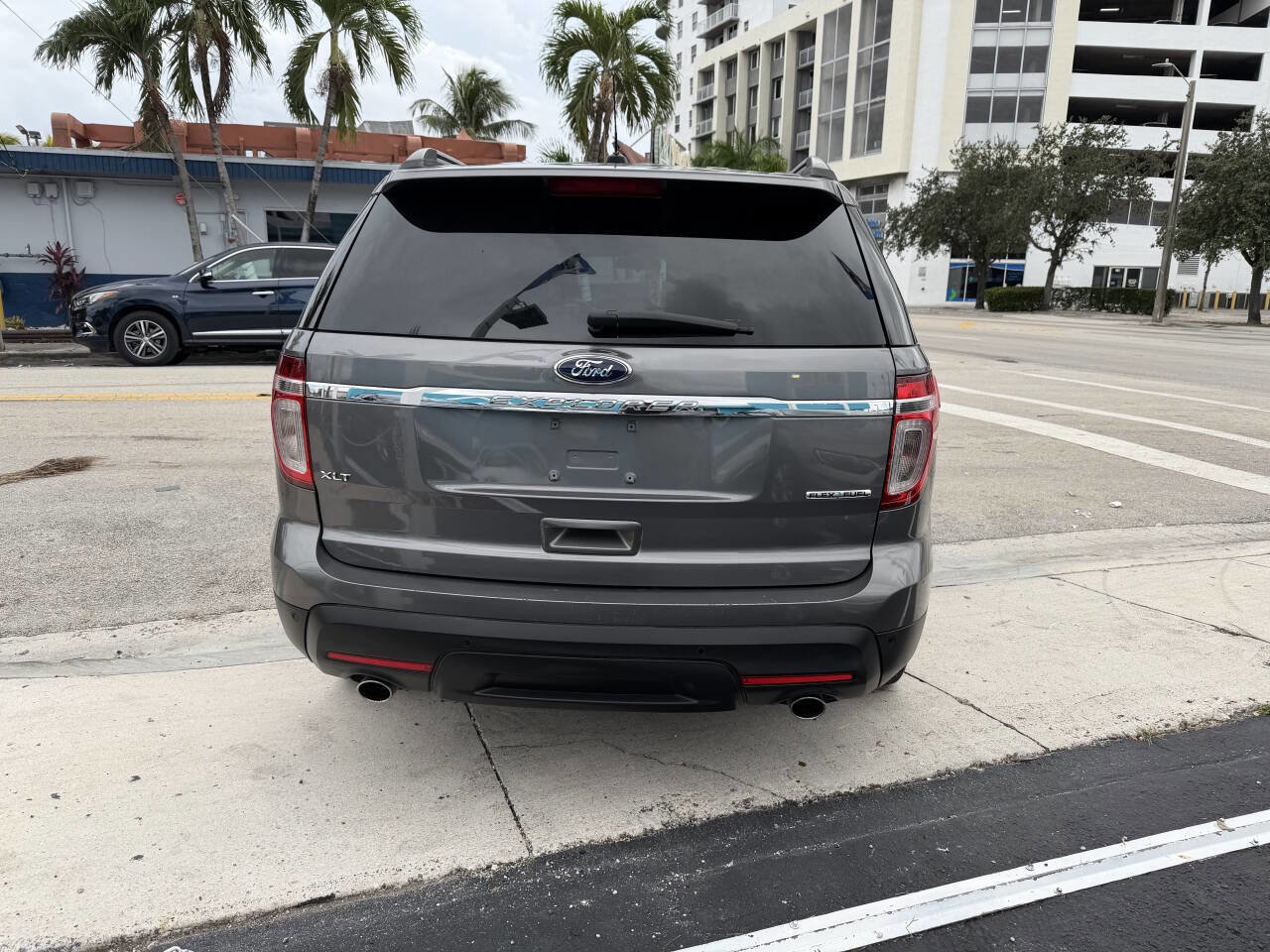 Used 2014 Ford Explorer XLT FWD image 8
