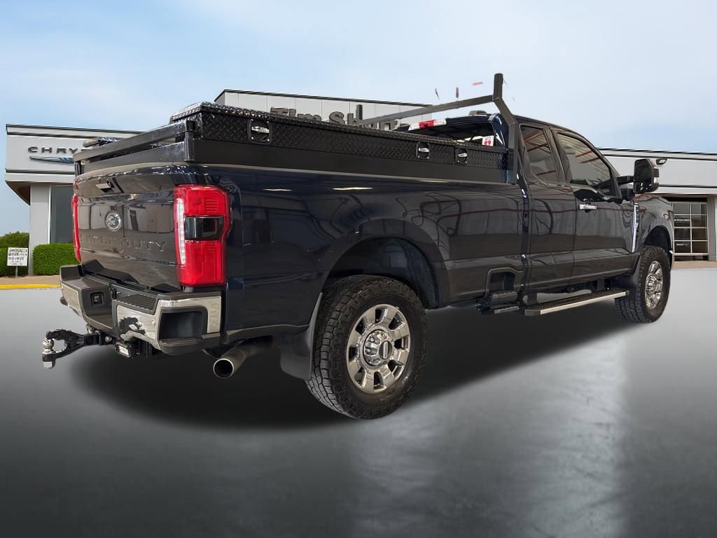Used 2024 Ford F350 Lariat w/ Chrome Package image 5