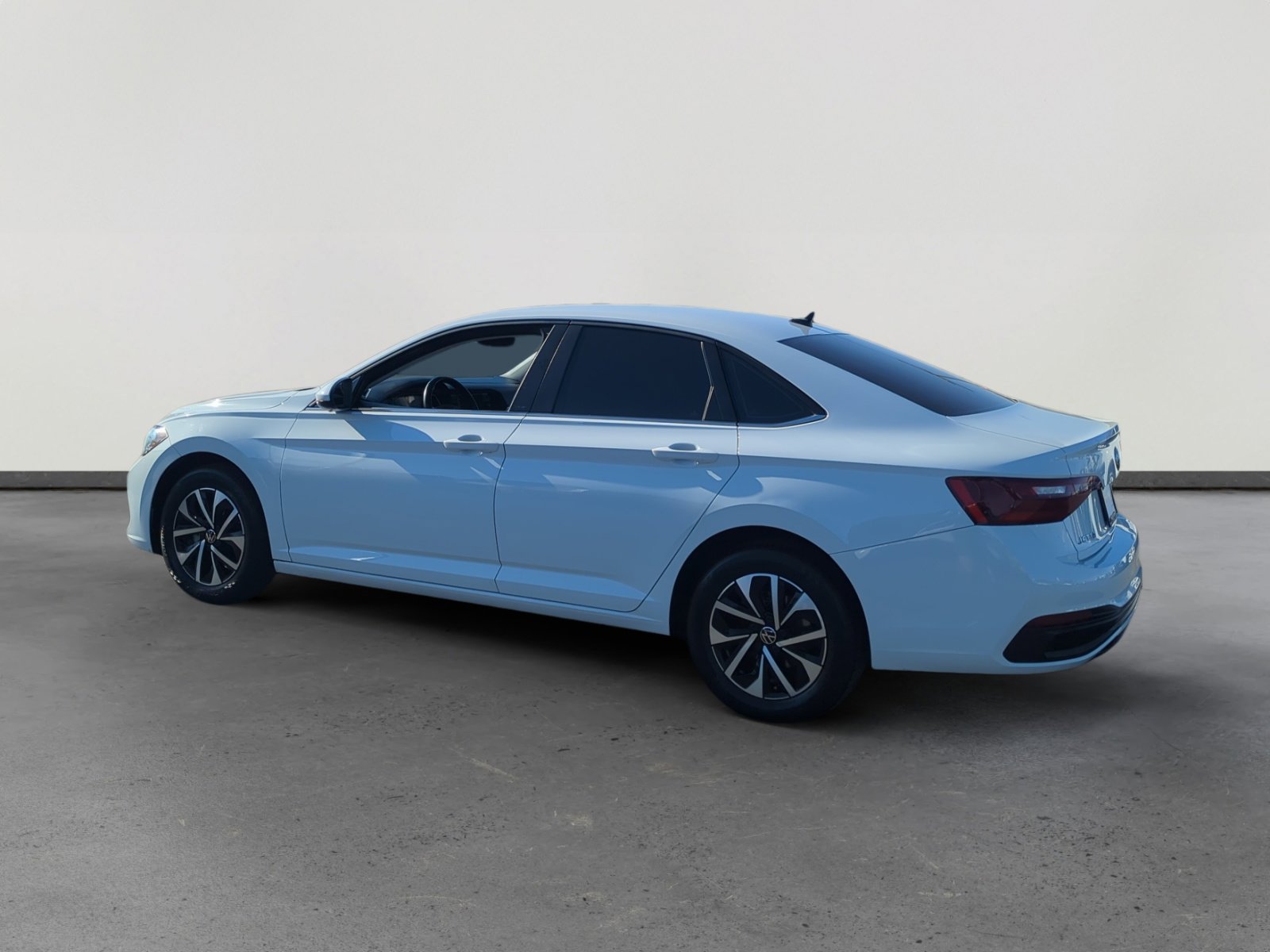 Used 2024 Volkswagen Jetta S image 3