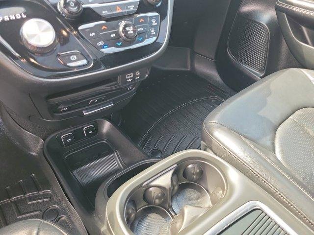 Used 2018 Chrysler Pacifica Touring-L Plus w/ S Appearance Package image 33