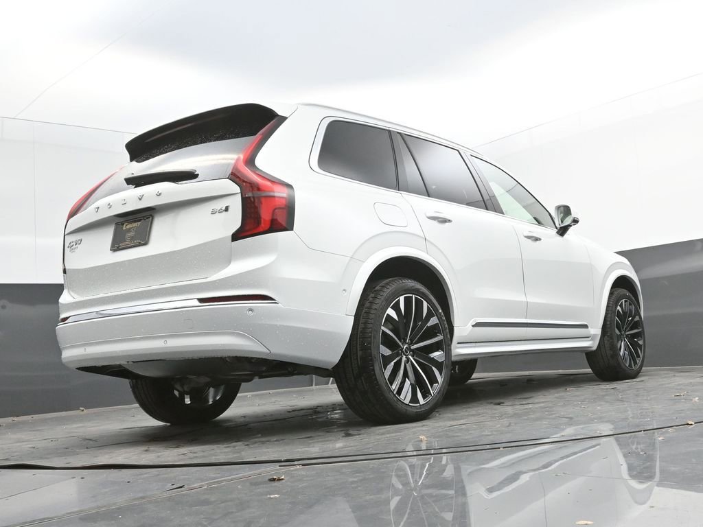 New 2026 Volvo XC90 B6 Ultra w/ Protection Package image 35