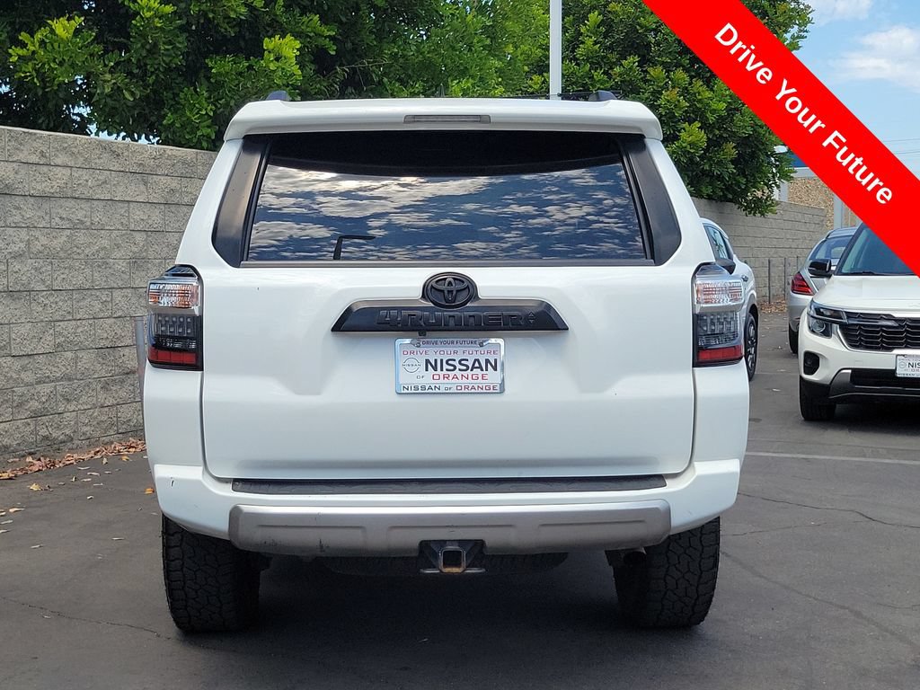 Used 2022 Toyota 4Runner TRD Off-Road AWD/4WD image 33