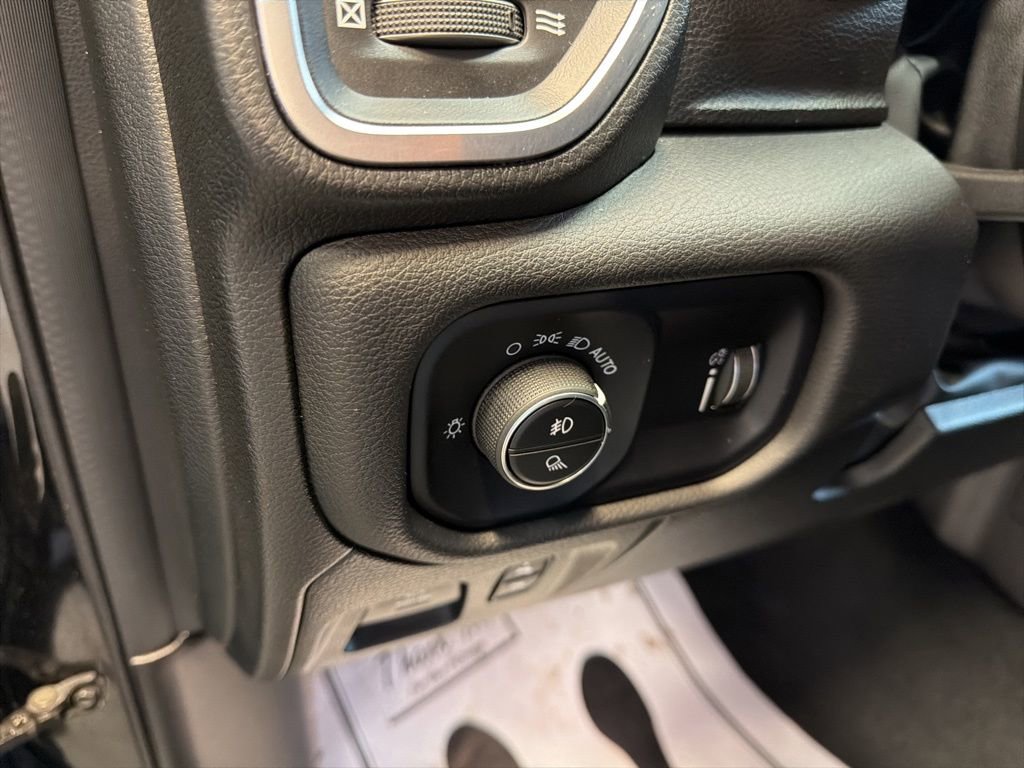 Used 2024 RAM 1500 Big Horn image 25