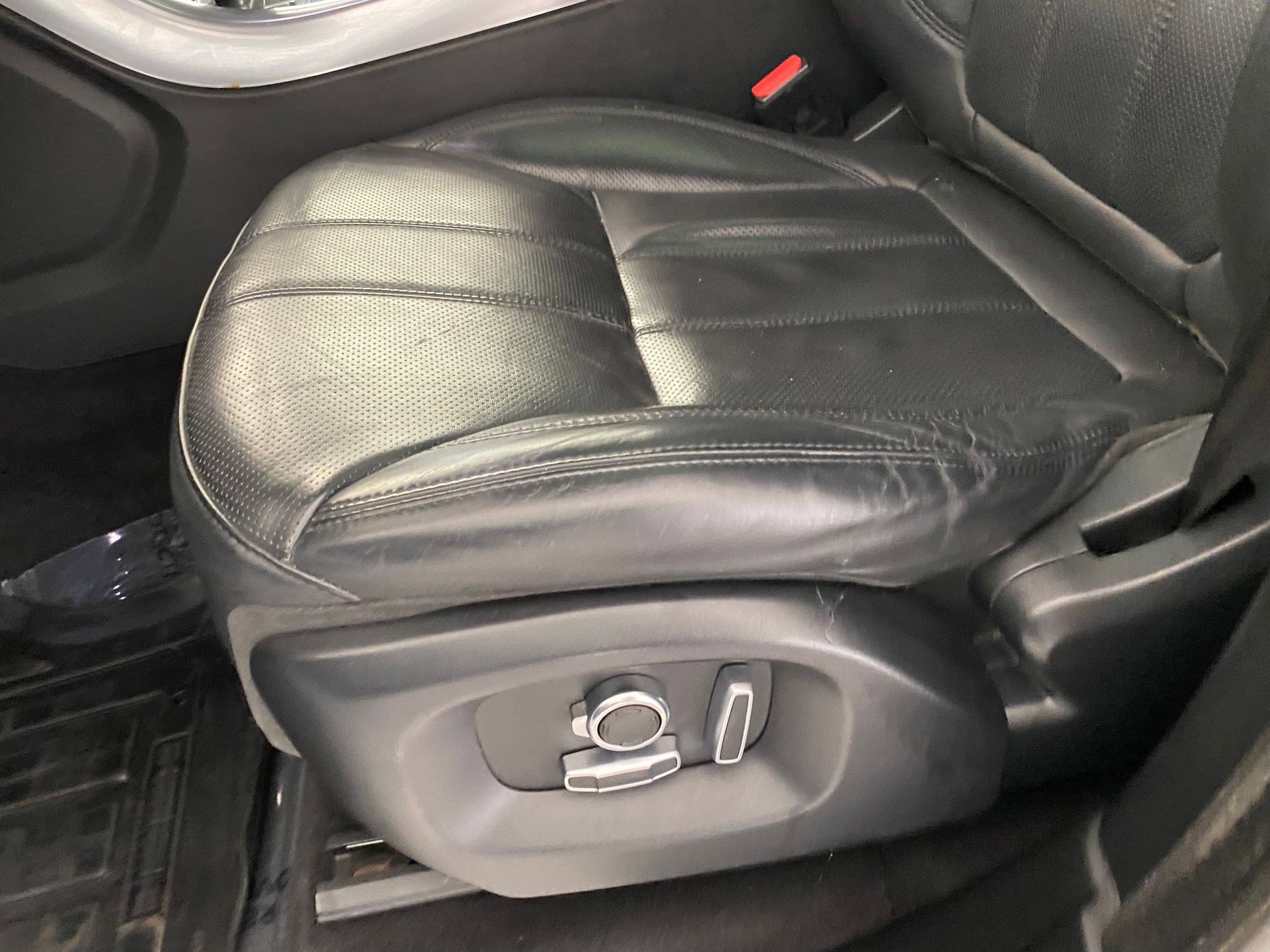 Used 2017 Land Rover Range Rover Sport HSE image 12