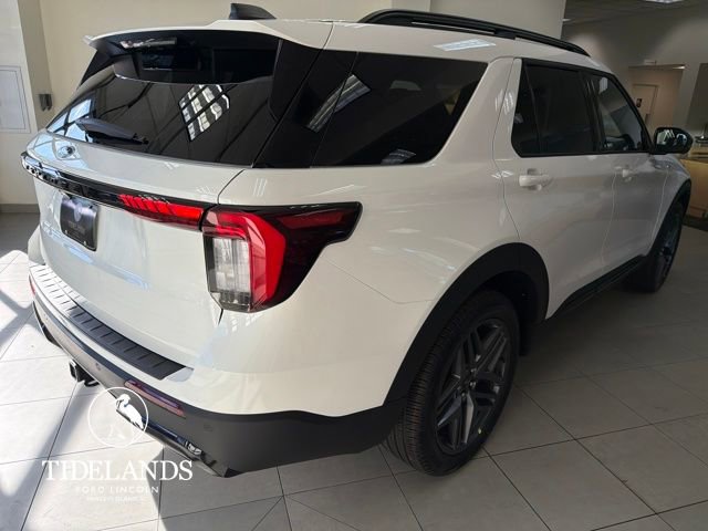 New 2026 Ford Explorer ST-Line w/ ST-Line Street Pack image 8