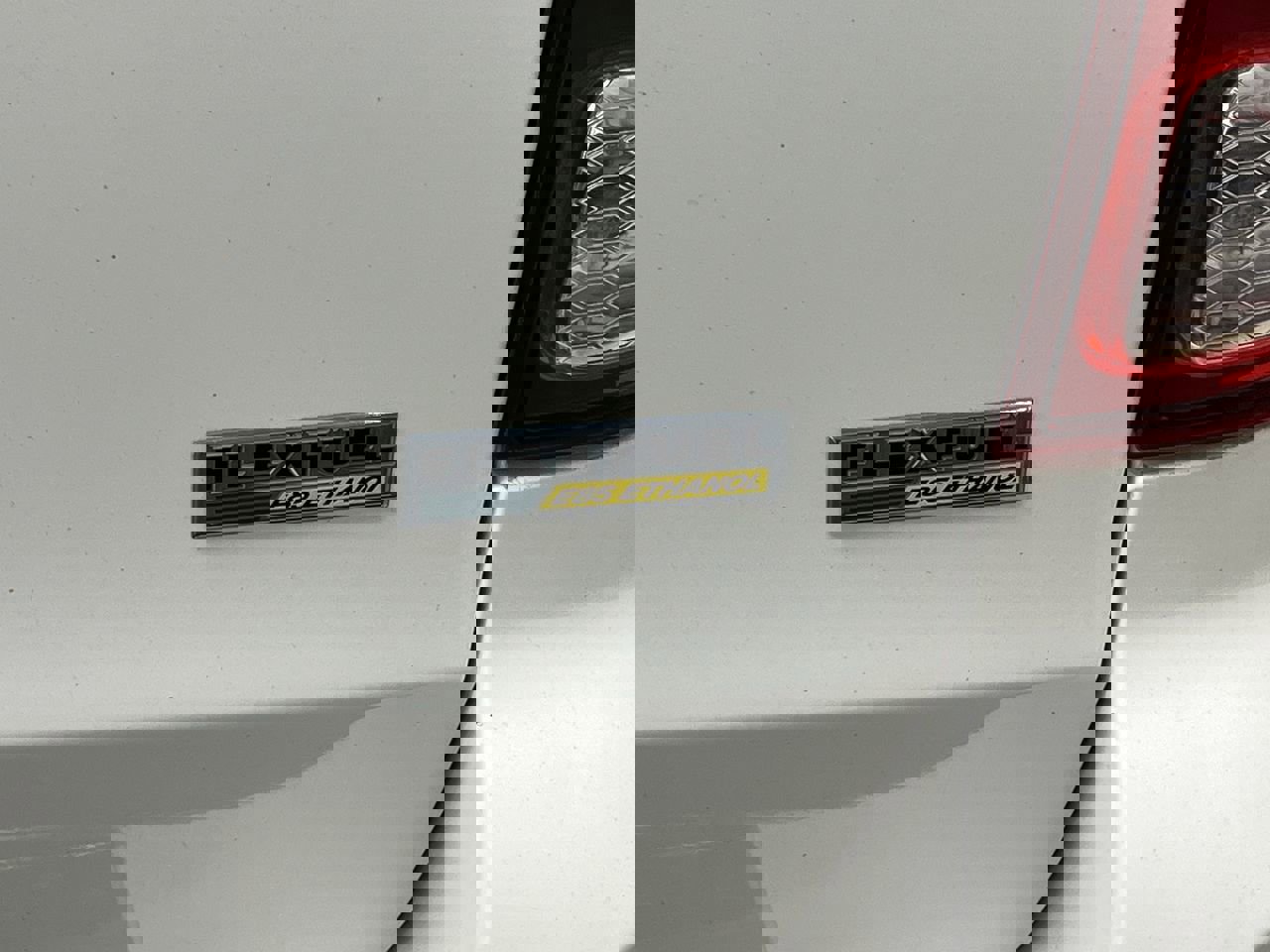 Used 2012 Dodge Grand Caravan SXT image 23