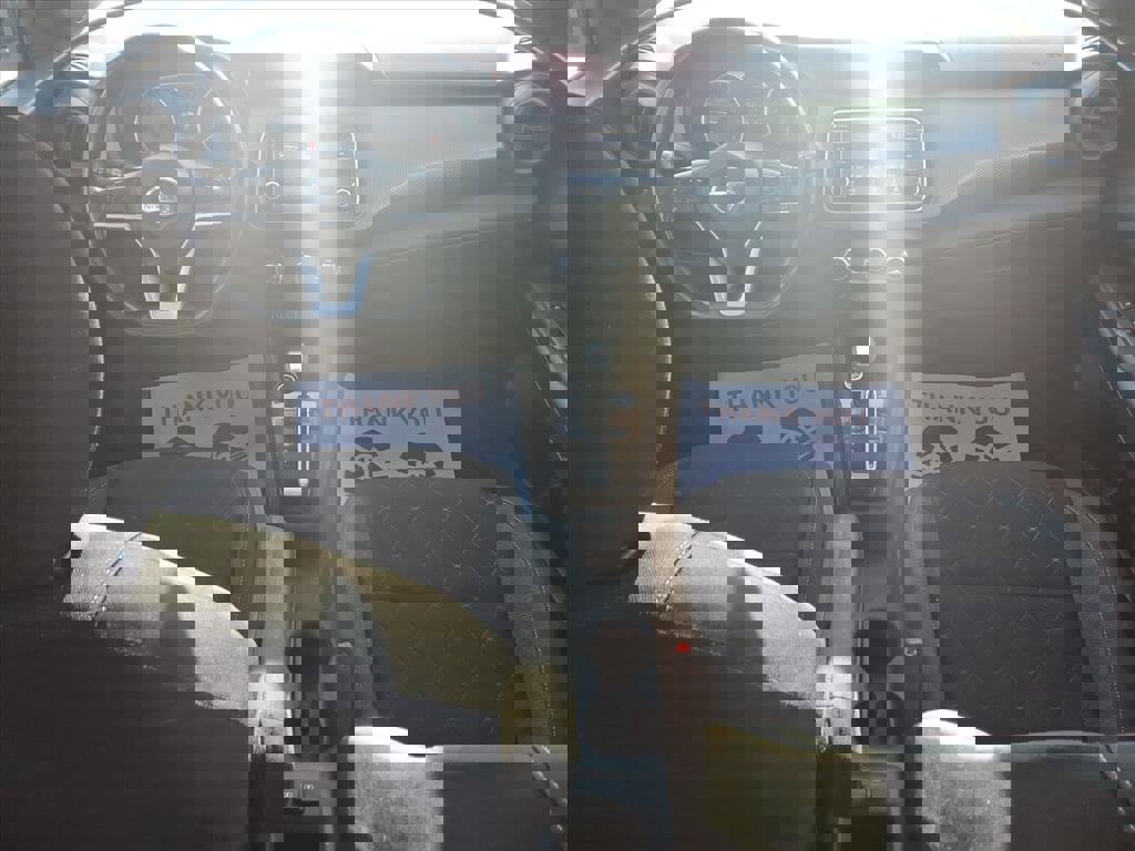 Used 2019 Nissan Kicks S image 12