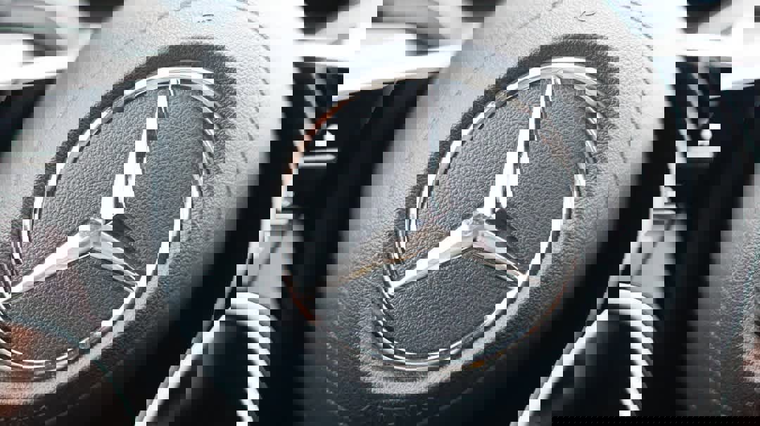 Used 2024 Mercedes-Benz GLE 350 4MATIC w/ Driver Assistance Package image 40